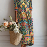 "Vestido Casual Confortável Lies" could be rewritten as "Vestido Lies: Conforto Casual para o Dia a Dia".