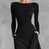 Noémie | Vestido Longo Preto com Decote Bateau e Elegante Drapeado