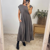 Ana - Vestido Clássico de Conforto