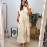 Ana - Vestido Clássico de Conforto