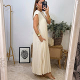 Ana - Vestido Clássico de Conforto