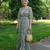 Élodie | Maxi Vestido Bordado com Decote em V
